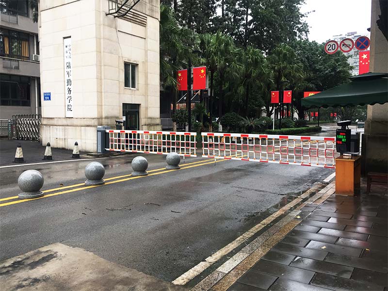 傳統(tǒng)停車場進行車牌識別系統(tǒng)改造需要注意哪些？